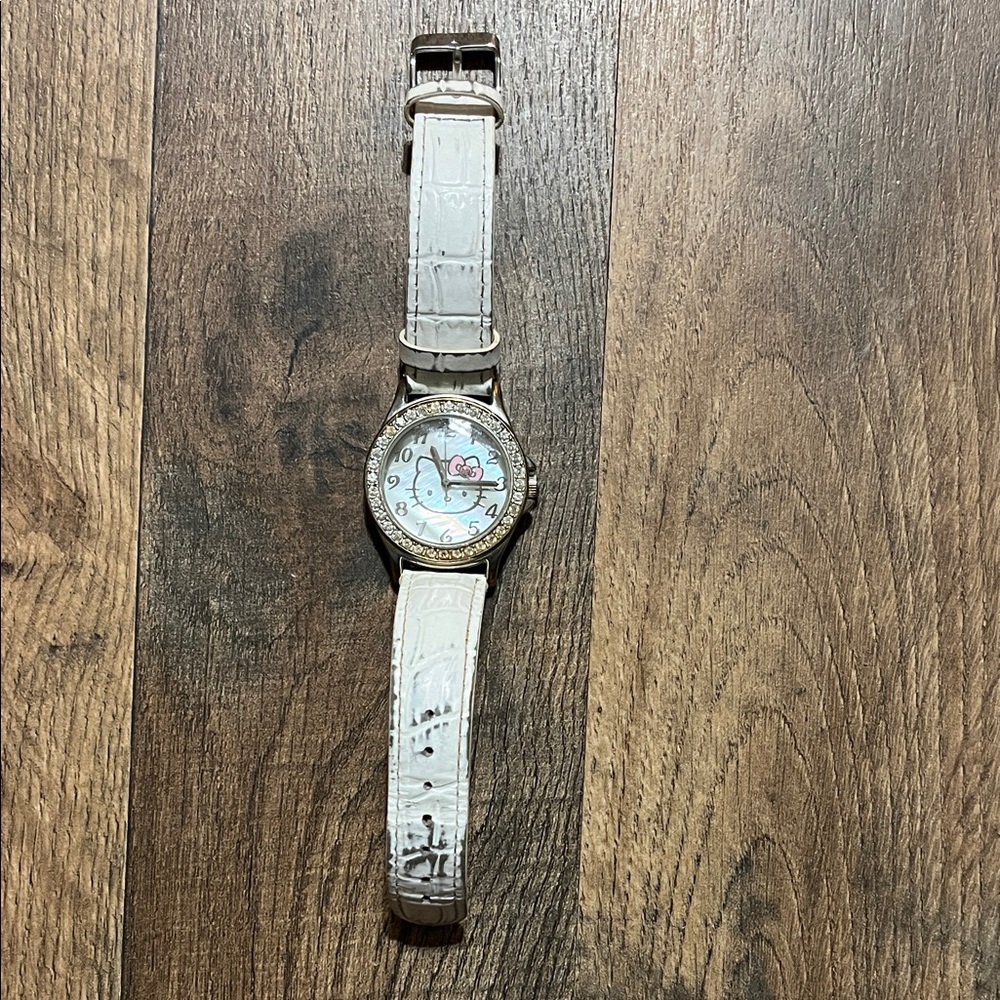 1976, 2013 Sanrio Hello Kitty Wrist Watch White Band Used Japan Mvt